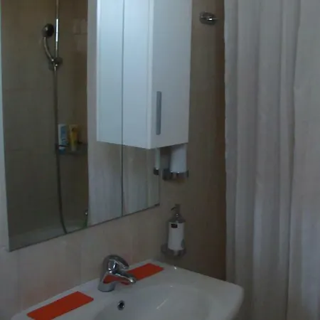 Modern White Peace Of Heaven Apartament Zvekovica